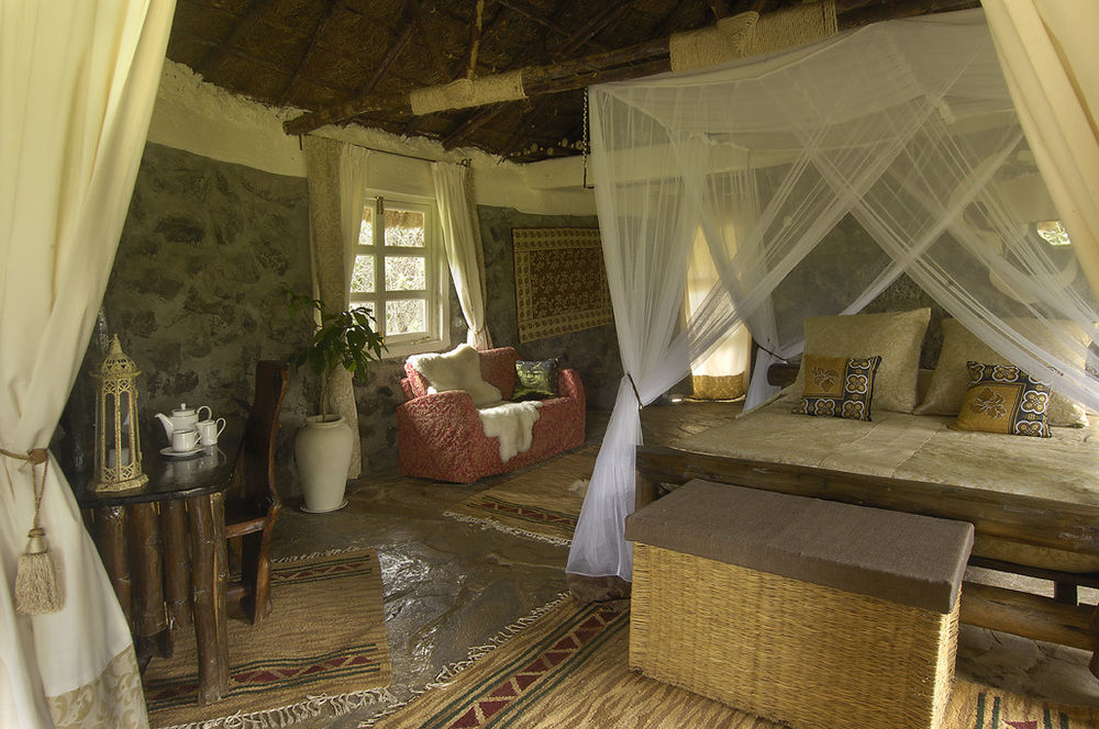 Mbweha Camp Hotel Elmenteita Exterior photo