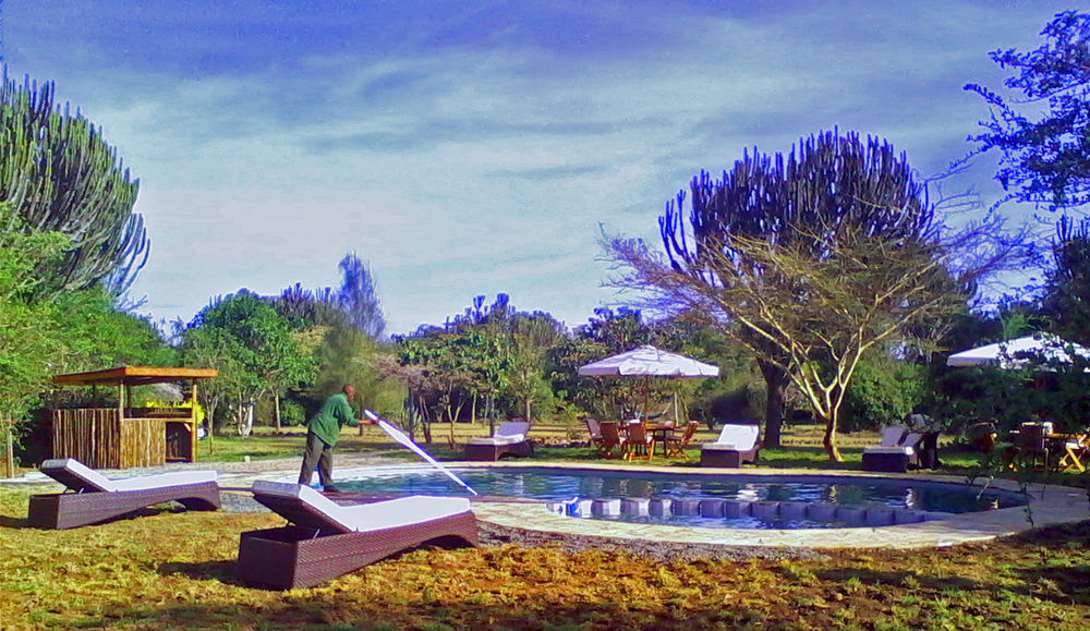 Mbweha Camp Hotel Elmenteita Exterior photo